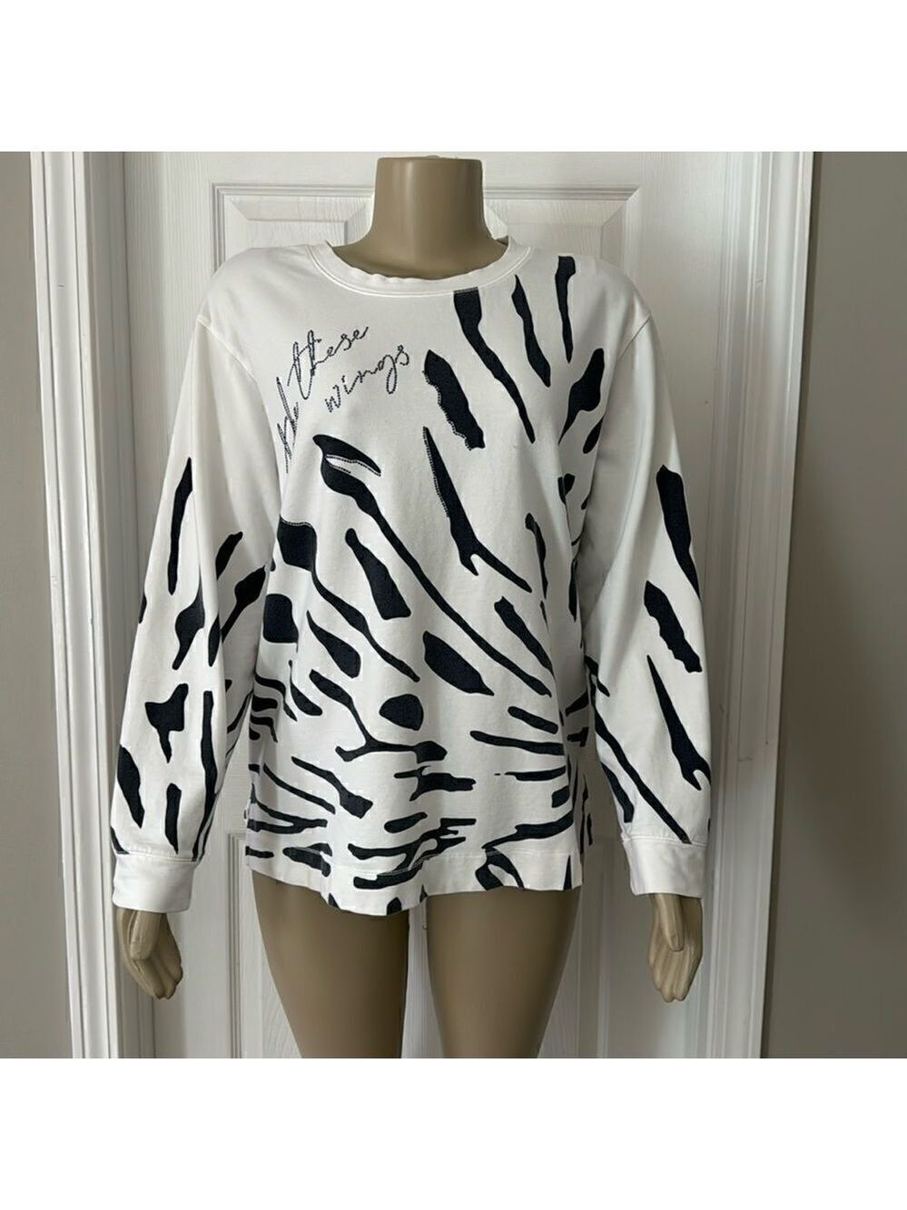 RABE SWEATSHIRT.